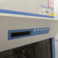 Thermo 1300 Series A2 4' BioSafety Cabinet image 1
